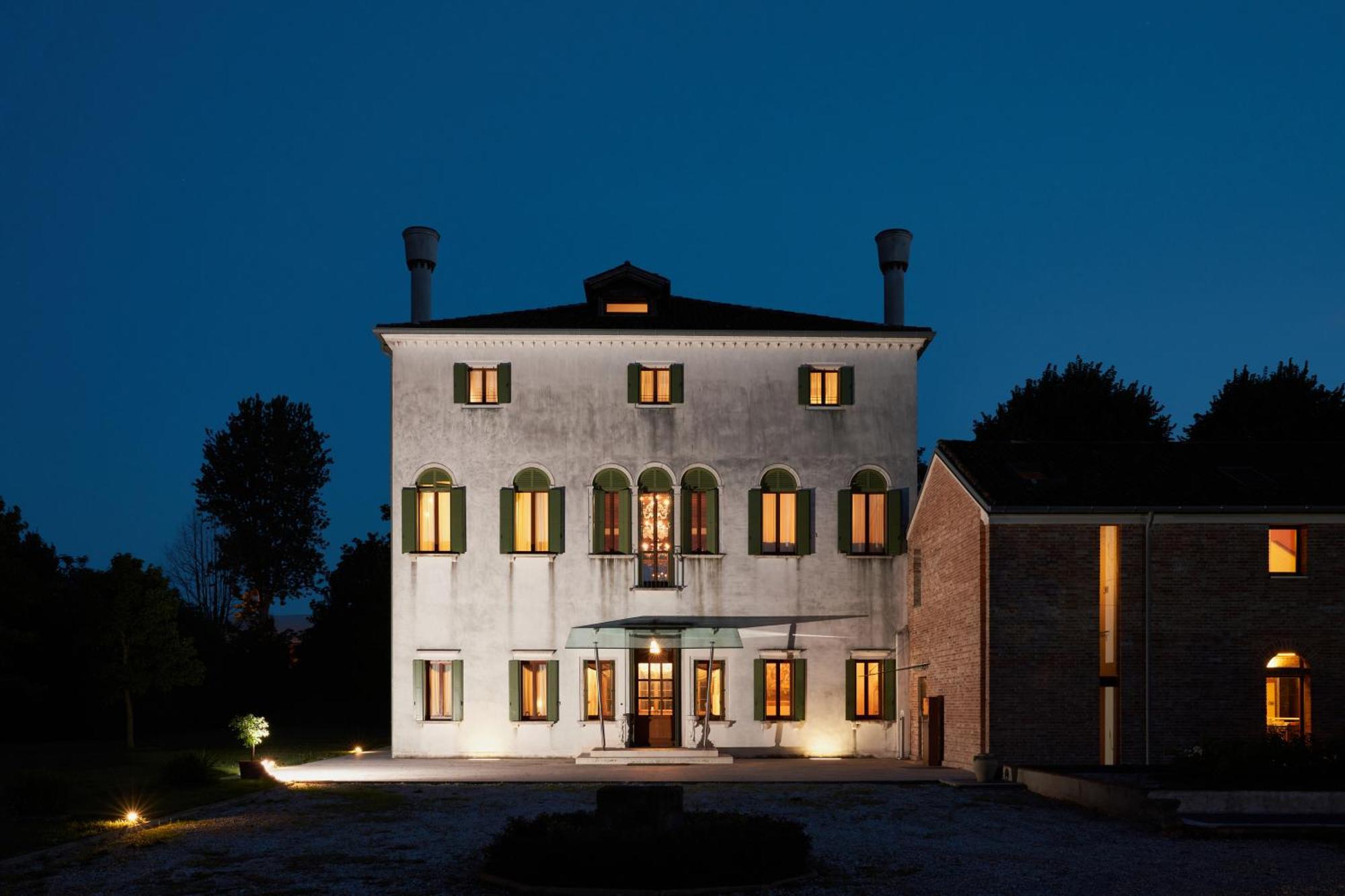 Villa Martin Sambruson Exteriör bild